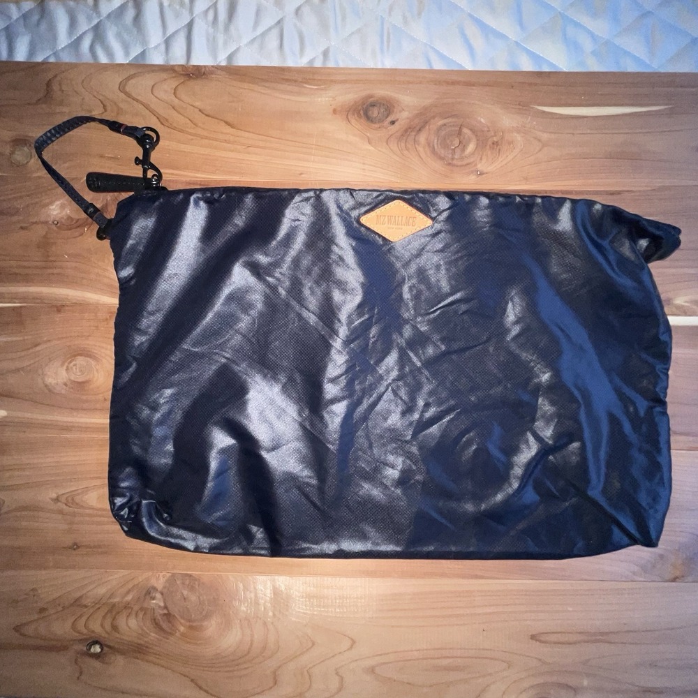 MZ WALLACE TRAVEL NYLON BAG Wristlet Tote Bag Cosmetic Luxury Carry On